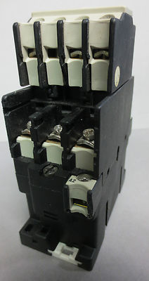 KLOCKNER-MOELLER DIL 0 M + 31 DIL M RELAY / CONTACTOR ASSEMBLY1