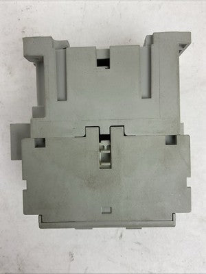 ALLEN BRADLEY 100-C09*10 SER A 600VAC 25AMP CONTACTOR 120/110/V 60/50HZ COIL3