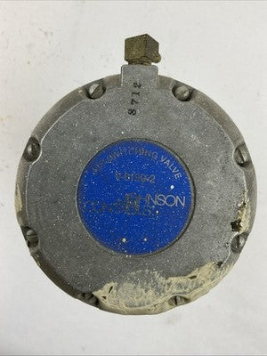 JOHNSON CONTROLS V-6139-2 AIR SWITCHING VALVE 1/2" MIXING VALVE0