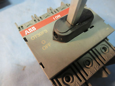 ABB OT30F3 FRONT-OPERATED SWITCH DISCONNECTOR w/ SHAFT & KNOB 1SCA105068R10012