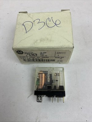 ALLEN BRADLEY 700-HK36A1-4 RELAY 10A 120/240VAC SER A0