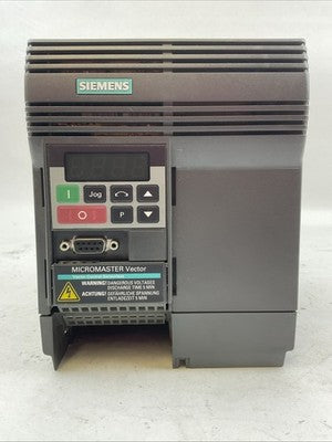 SIEMENS 6SE3216-8CB40 MICROMASTER VECTOR AC DRIVE 2.0HP 1500W 230VAC 7.40A0