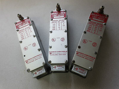 NAMCO SL4CM1-L SNAP-LOCK SNAP SWITCH - LOT of 3 - EASL4CM1-L5