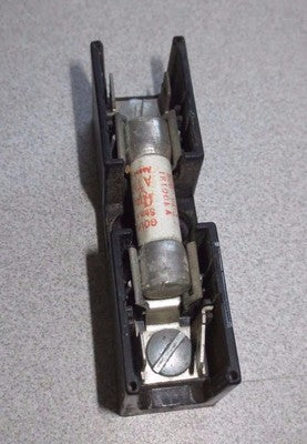 CONNECTRON M631-66 FUSE HOLDERS - 600V, 30A  - LOT of 12 - WITH FUSES0