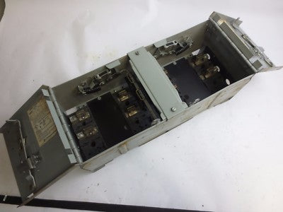 I-T-E V7E2233LM TWIN PANEL SWITCH 250VAC, 100A, 2-POLE - 7.5HP @240V, 15 HP MAX2