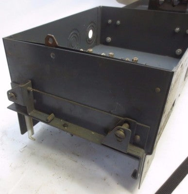 I-T-E UP321 - XL-UNIVERSAL DOOR-OPERATED BUS PLUG - 240V, 30A, 3-POLE5