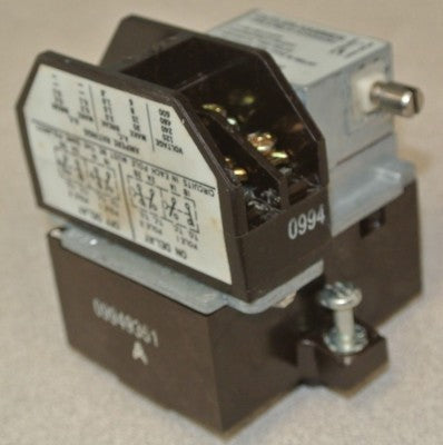 CUTLER-HAMMER D26MTE / TYPE M PNEUMATIC TIMER ATTACHMENT - ON DELAY 0