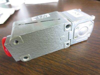 TELEMECANIQUE C2BHJK09 LIMIT SWITCH - NEW SURPLUS6