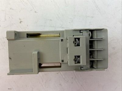 ALLEN BRADLEY 700-CFM400Z* SER A CONTACTOR 600VAC 30A COIL 24VDC4