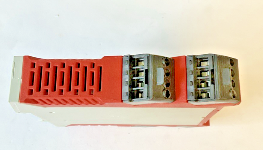 ALLEN BRADLEY 440R-EM4R2 SAFETY RELAY SER.A 201 24VDC GSR EM5