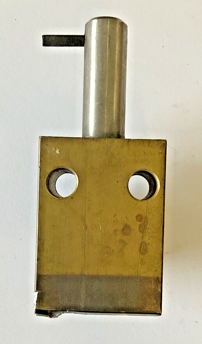 ITE KIRK INTERLOCK 32K1300 ITEM A  W/O KEY3