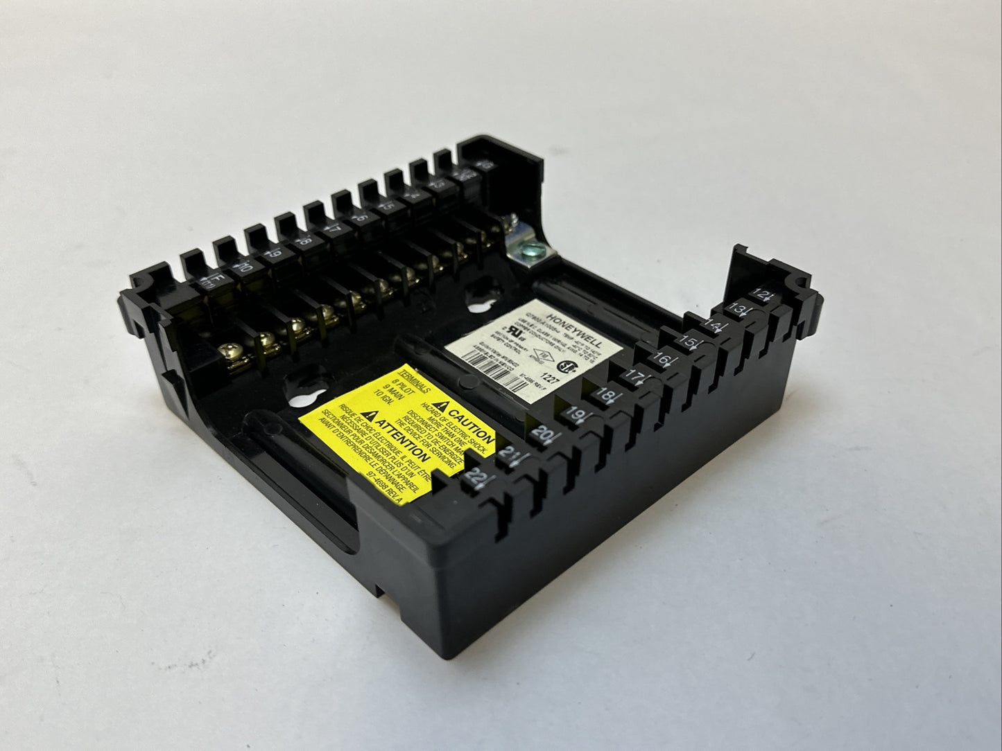 HONEYWELL S7800A1001 BURNE CONTROL REV 2018 R7849A1023 ULTRAVIOLET FLAME AMP6