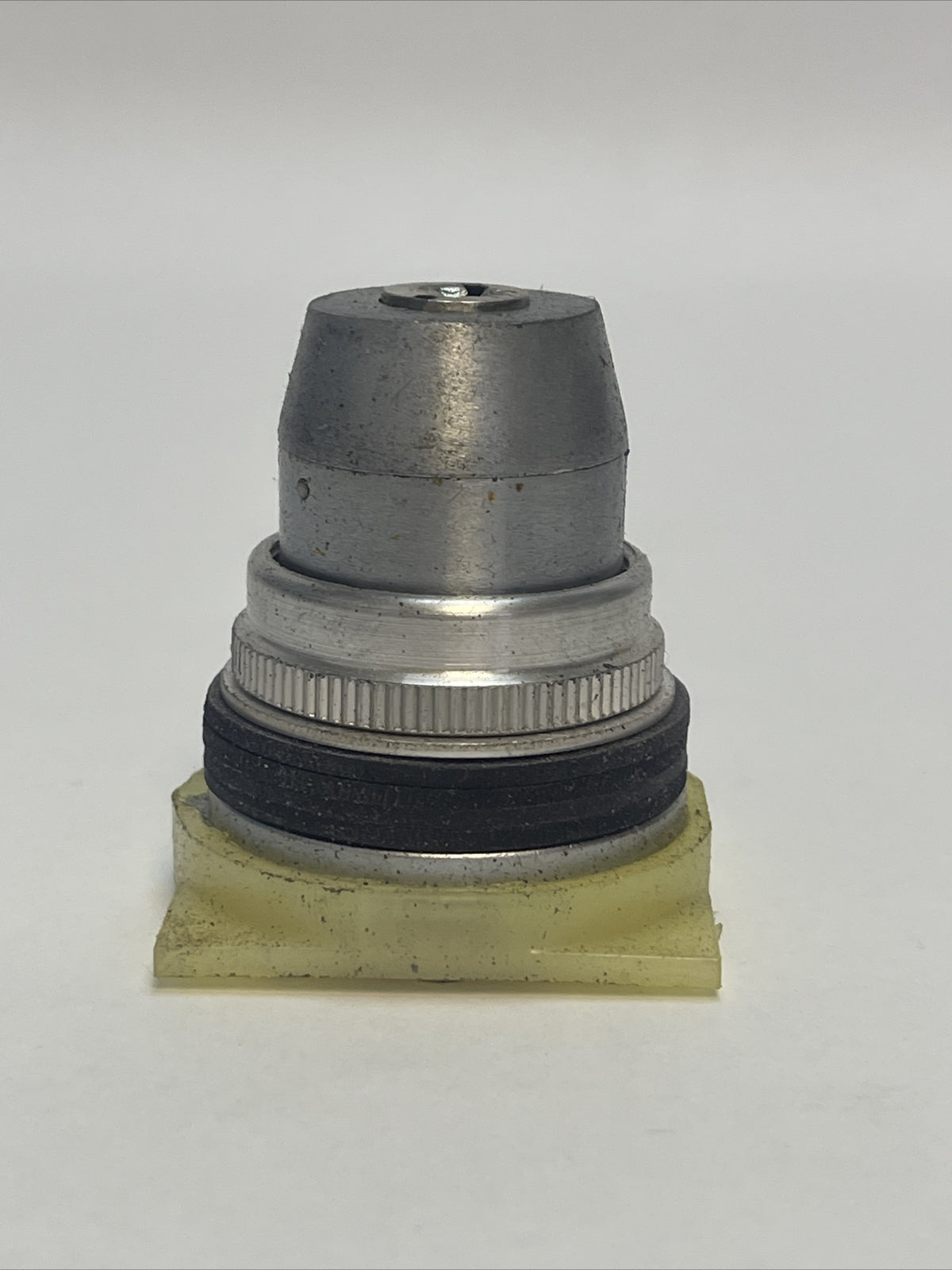 SQUARE D CLASS 9001 TYPE KS42K10 SERIES A SELECTOR SWITCH OPERATOR *NO KEYS*1