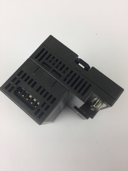 GE FANUC VERSA MAX IC200PWR001A PBI001 POWER SUPPLY 24 VDC 11 W 8