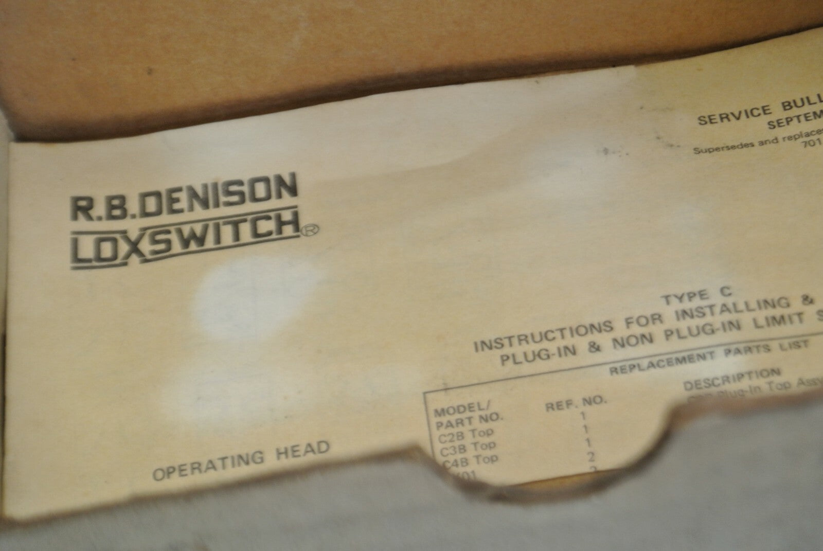 R.B. DENISON C2B-JKF05 LoxSwitch LIMIT SWITCH / 600VAC MAX / NEW SURPLUS 6