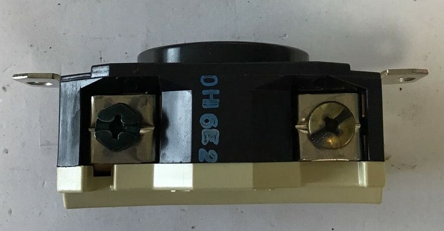 LEVITON 2430 LOCKING RECEPTACLE 3-POLE 3PHASE 4