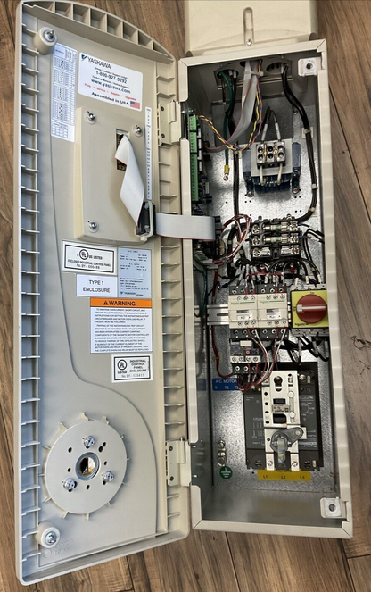 YASKAWA E7NVD024CGXY3 E7 DRIVE BYPASS OUTPUT 0-200VAC 3PH 24.2A INPUT 200VAC 3PH9