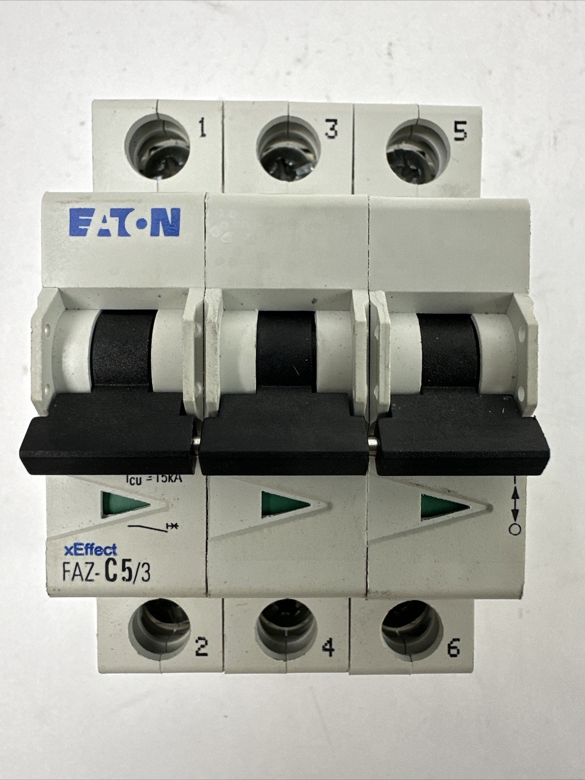 EATON XEFFECT FAZ-C5/3 CIRCUIT BREAKER 408Y/277VAC 5A 3POLE0