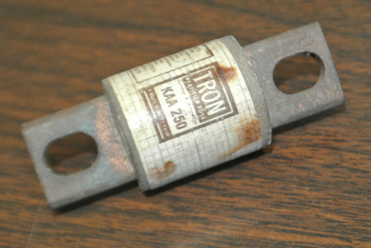 BUSS / BUSSMANN KAA250 RECTIFIER / SEMICONDUCTOR FUSE / 250A / 130V0