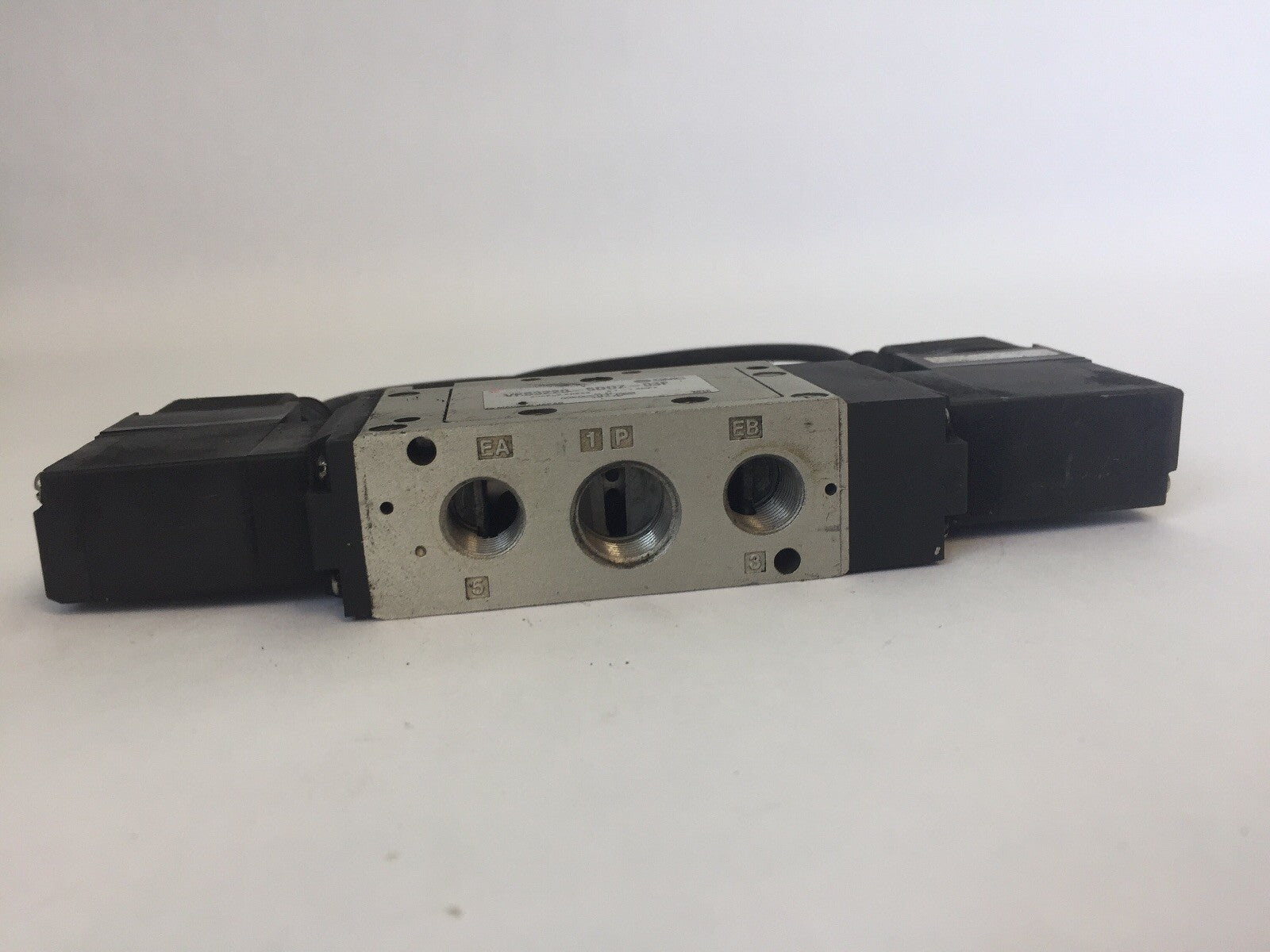 SMC VFS3220-5DOZ-03F SOLENOID VALVE 24VDC SUPPLY PRESS. 0.1-1.0MPa3