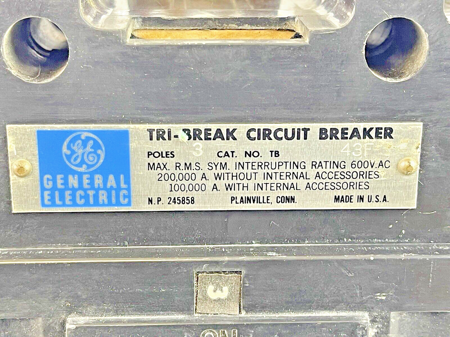 GE - TB43250 - TRI-BREAK CIRCUIT BREAKER - TB43F - 250 A, 3 POLE, 600 VAC6