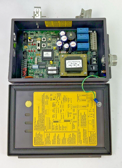 STI 70027-1000 LIGHT CURTAIN CONTROLLER LCC-FB-AC1-U 115VAC 50/60HZ 30VA8