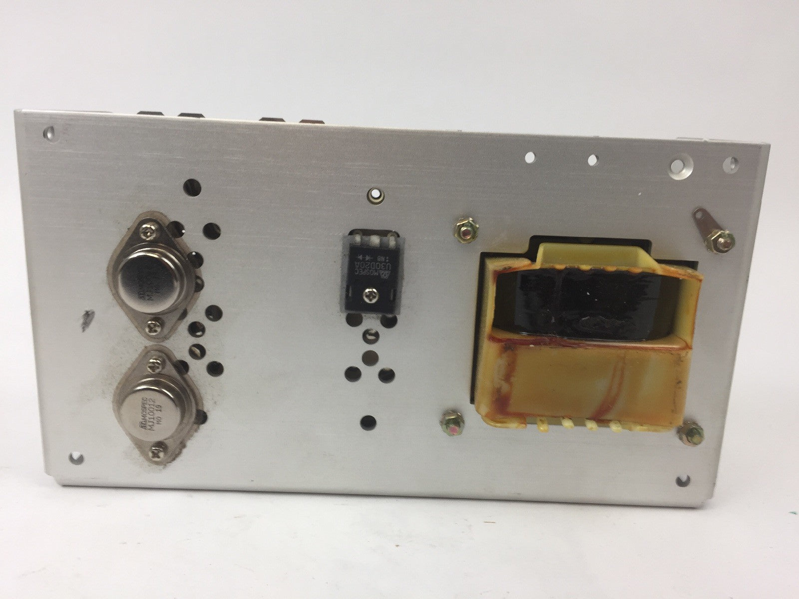 SOLA SLS-24-048T REGULATED POWER SUPPLY 240VAC 63HZ OUTPUT 24VDC5