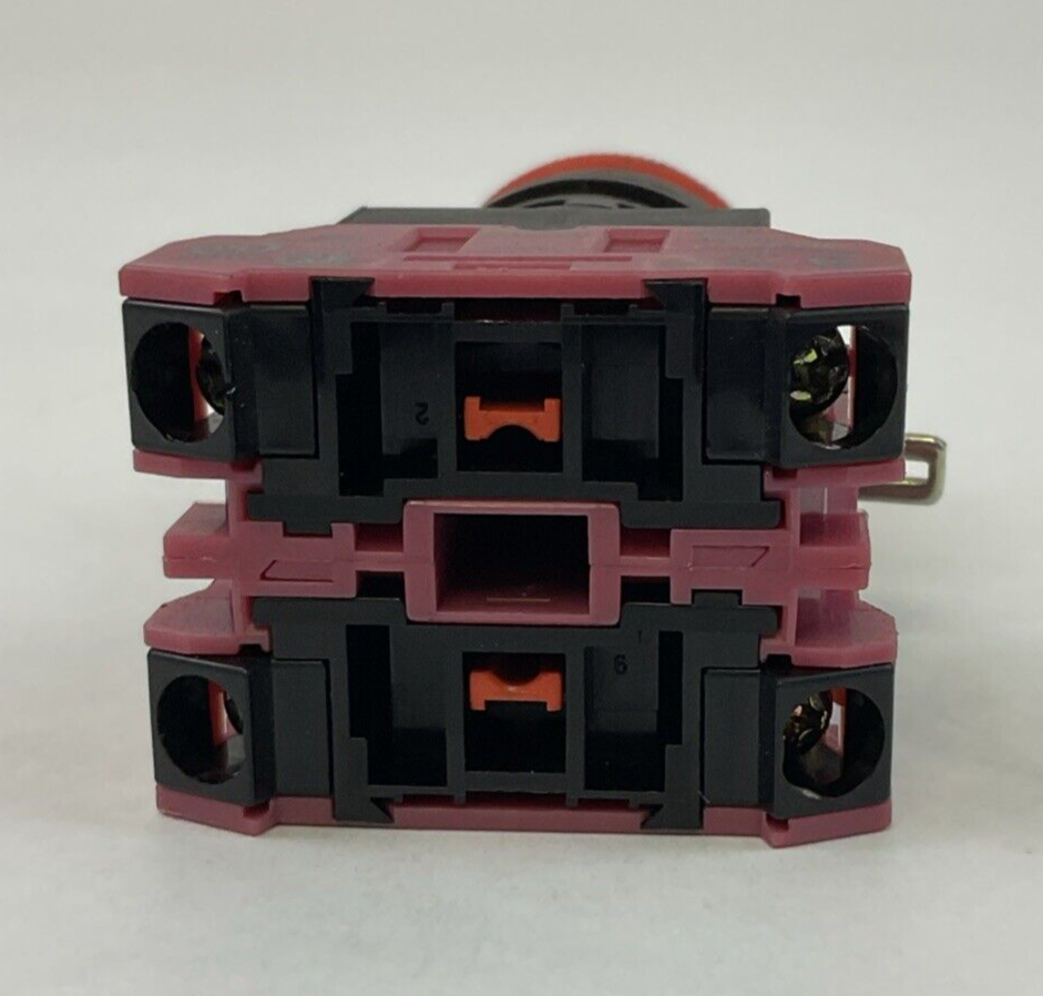 IDEC HW1B-V3F02-R TWIST LOCK PUSH BUTTON4