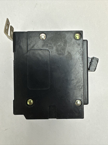 CUTLER HAMMER / WESTINGHOUSE QBHW3015H CIRCUIT BREAKER 15AMP 240VAC 3POLE2