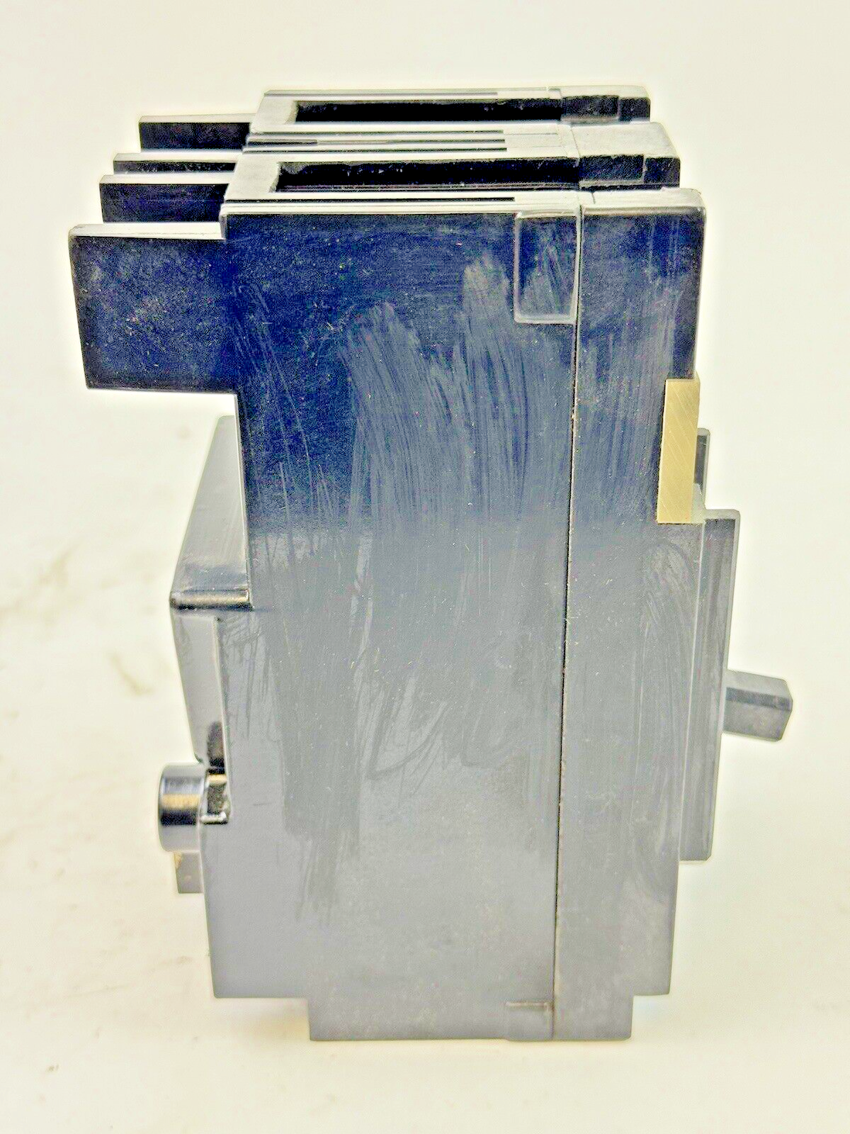 GOULD / ITE - EH2B015V - MOLDED CASE CIRCUIT BREAKER - 2 POLE/480 VAC/ 15A - NEW3