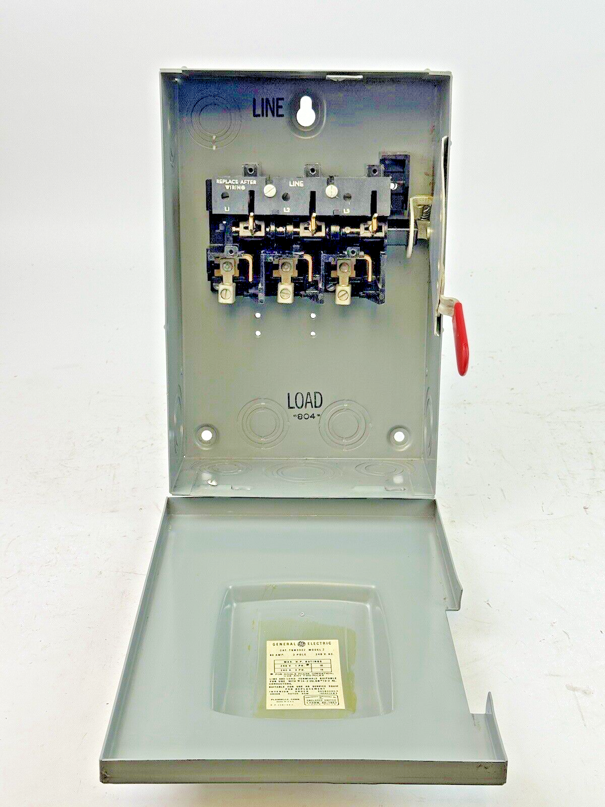 GE - TGN3322 MODEL 2 - SAFETY SWITCH - 60A/ 240VAC/ 3 POLE/ TYPE 17
