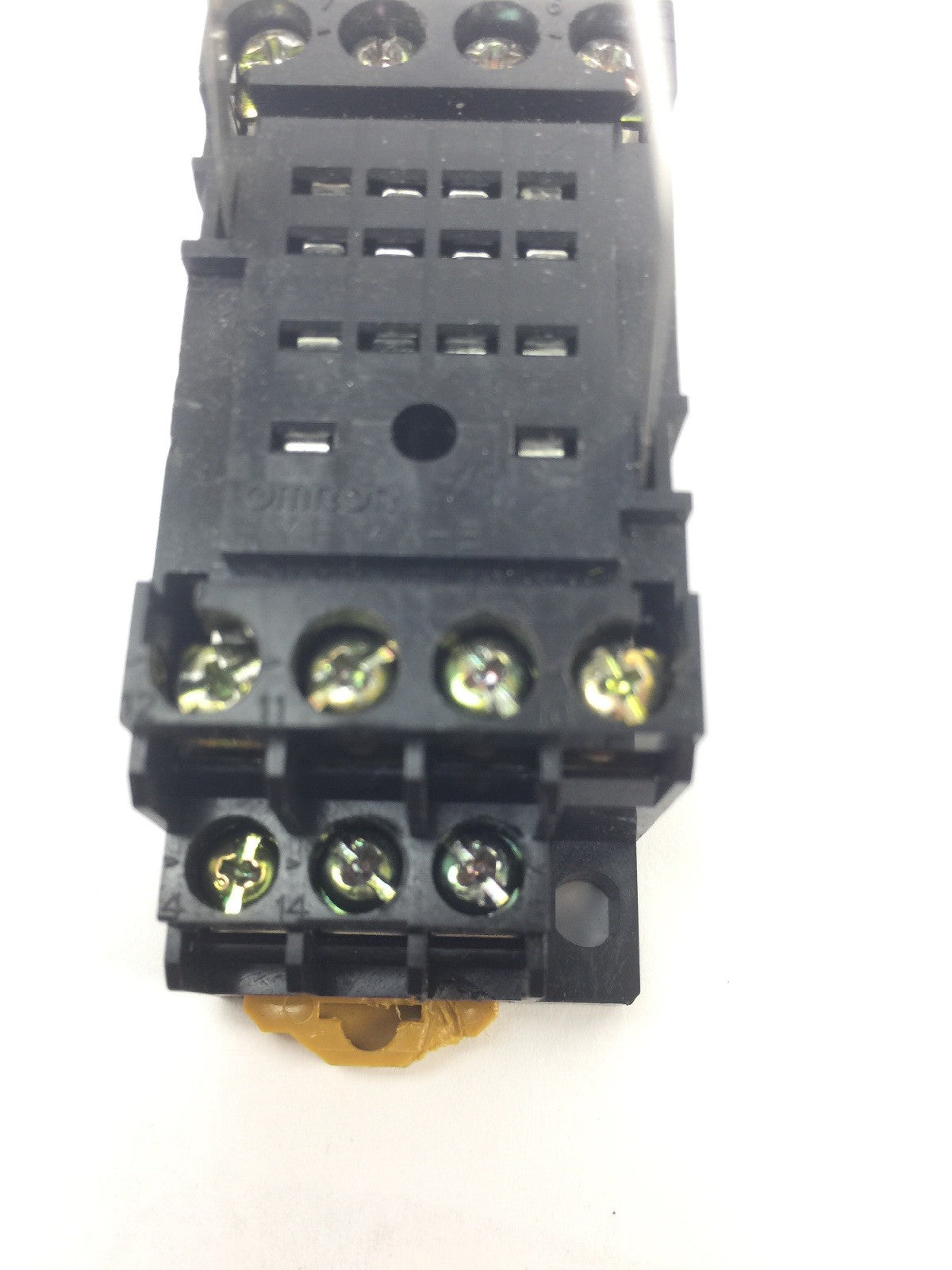 OMRON MY4Z-CR RELAY 220/240 VAC WITH OMRON PYF14A-E RELAY SOCKET8