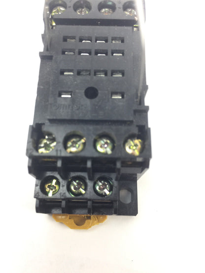 OMRON MY4Z-CR RELAY 220/240 VAC WITH OMRON PYF14A-E RELAY SOCKET8