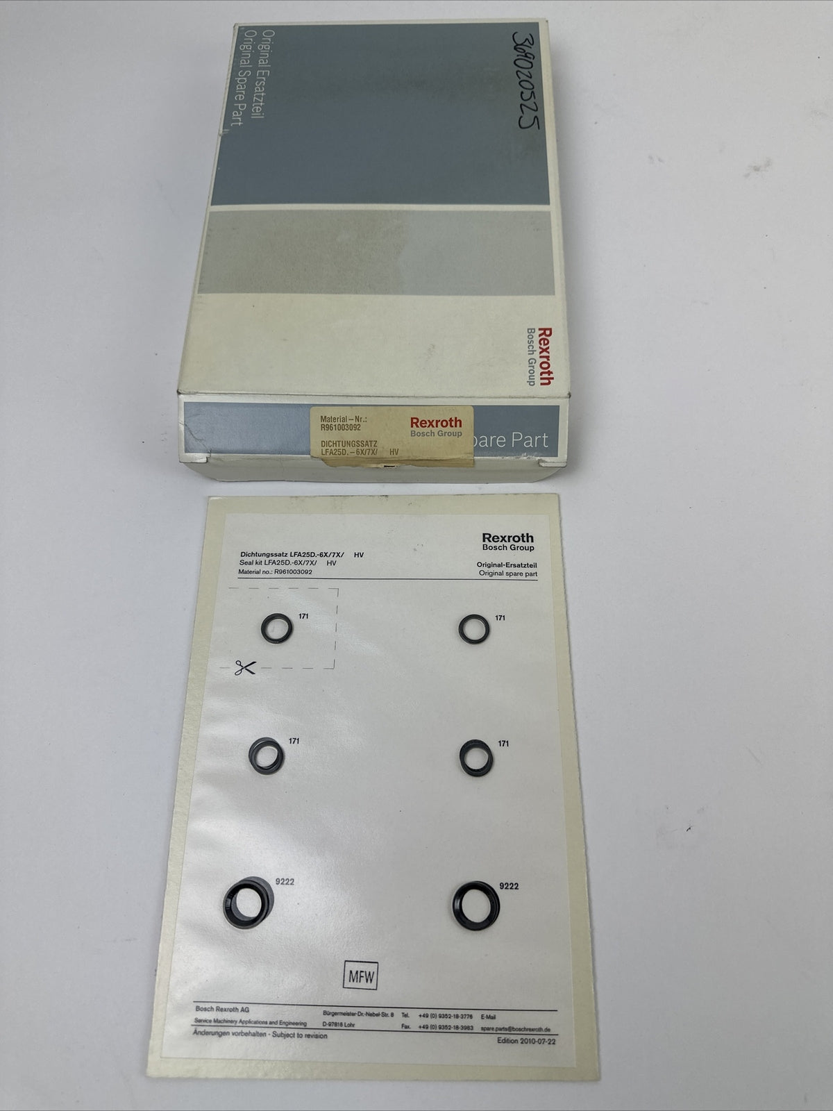 REXROTH R961003092 SEAL KIT LFA25D.-6X7X/   HV0
