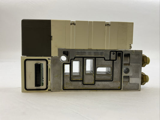 SMC SOLENOID VALVE VQ4200-5 VQ 40000