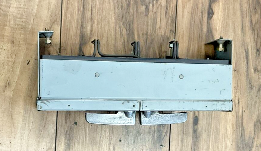 ITE V2A3211 PANELBOARD SWITCH 30A 250V 3POLE 3PH 7 1/2HP6