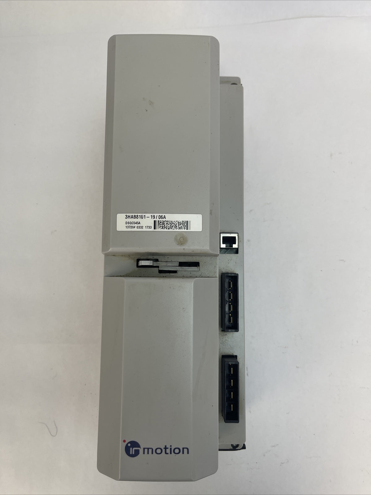 ABB IN MOTION 3HAB8101-19/06A SERVO DRIVE RECTIFIER DSQC545A0