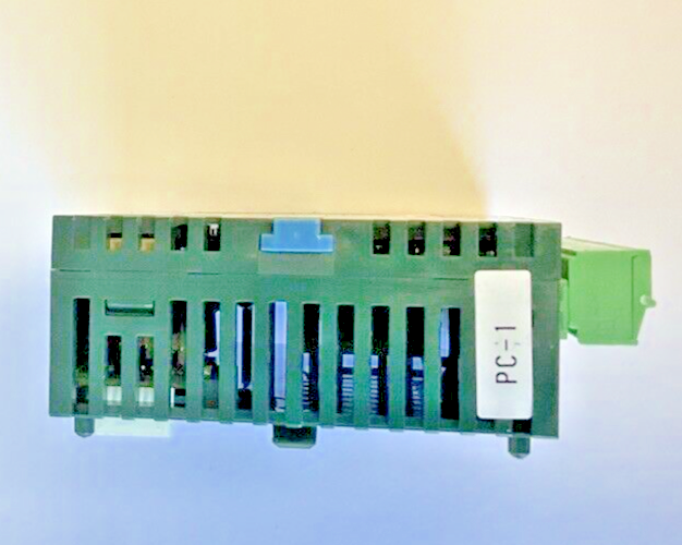 PANASONIC FP0-E16RS EXPANSION UNIT 24VDC 0.1A 250VAC6