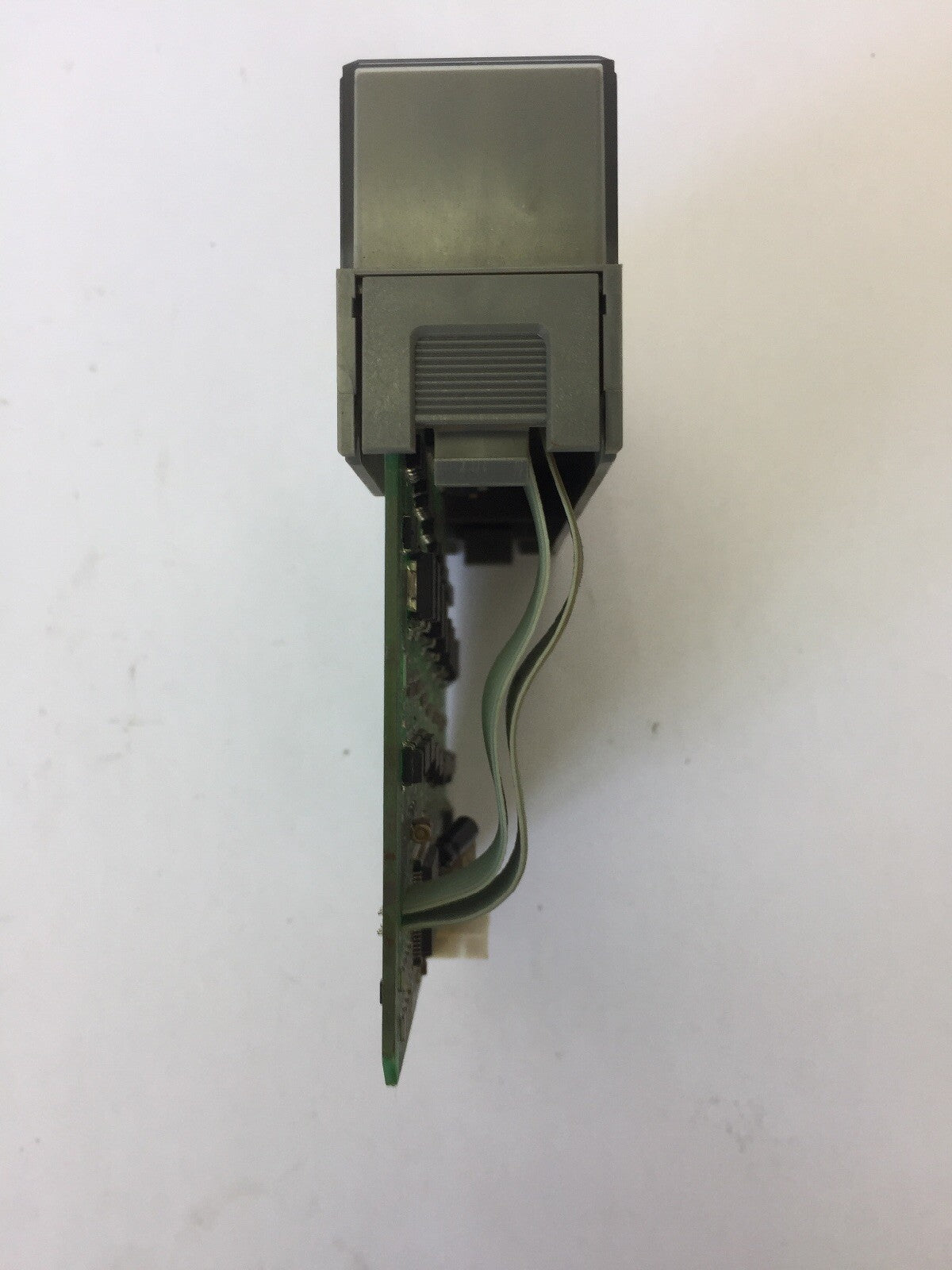 ALLEN BRADLEY 1746-0B32E OUTPUT MODULE 10-30VDC SER A SLC5004