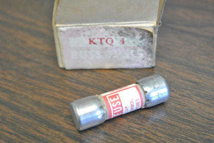 BOX of 10 / BUSS KTQ4 FAST-ACTING MIDGET FUSE / 4A / 600V / NEW SURPLUS / KTQ-42