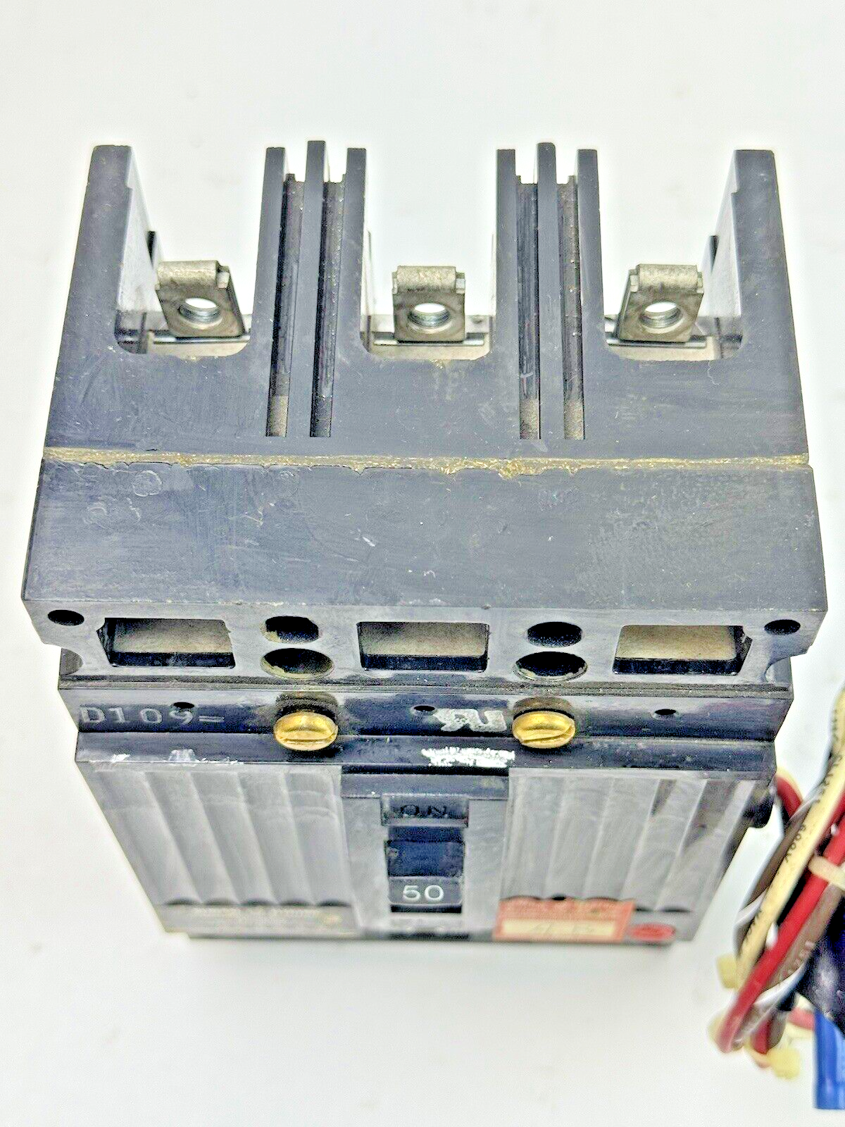 GE - TEC36050 - CIRCUIT BREAKER W/ AUXILIARY SWITCH - 3 POLE/ 600 VAC/ 50 A7