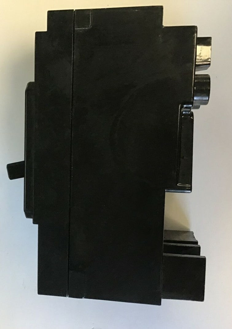 ITE EE2-B015 CIRCUIT BREAKER 125/250VDC 240VAC 15A 2POLE 4