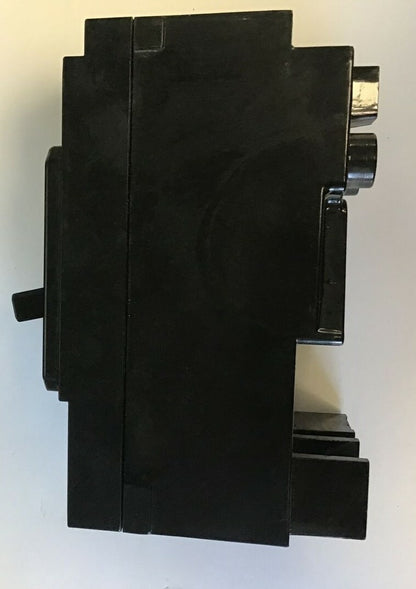 ITE EE2-B015 CIRCUIT BREAKER 125/250VDC 240VAC 15A 2POLE 4