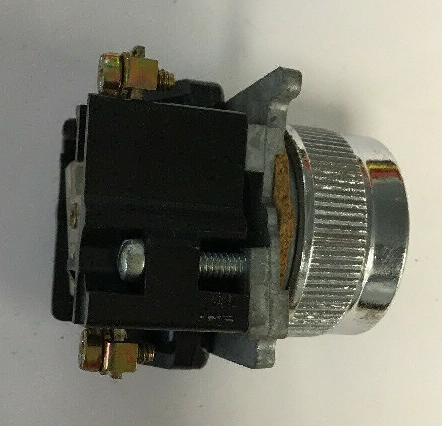 CUTLER HAMMER 10250T201 INDICATING LIGHT W/O BULB & COVER 120VAC/DC3