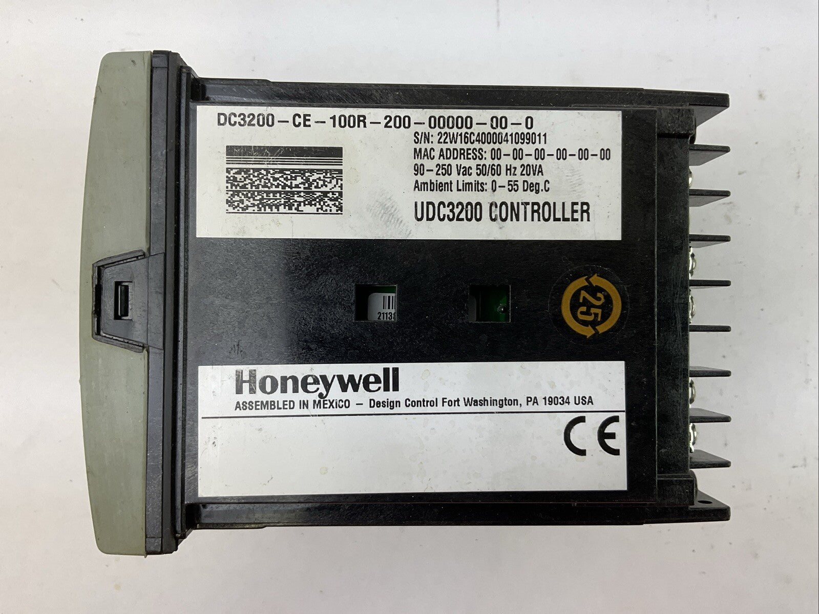 HONEYWELL DC3200-CE-100R-200-00000-00-00 TEMPERATURE CONTROLLER 90-250VAC1