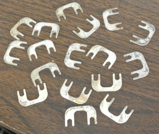 ALLEN-BRADLEY 700-N4 Series A / JUMPER, MIDDLE POLE / LOT of 17 - NEW SURPLUS0