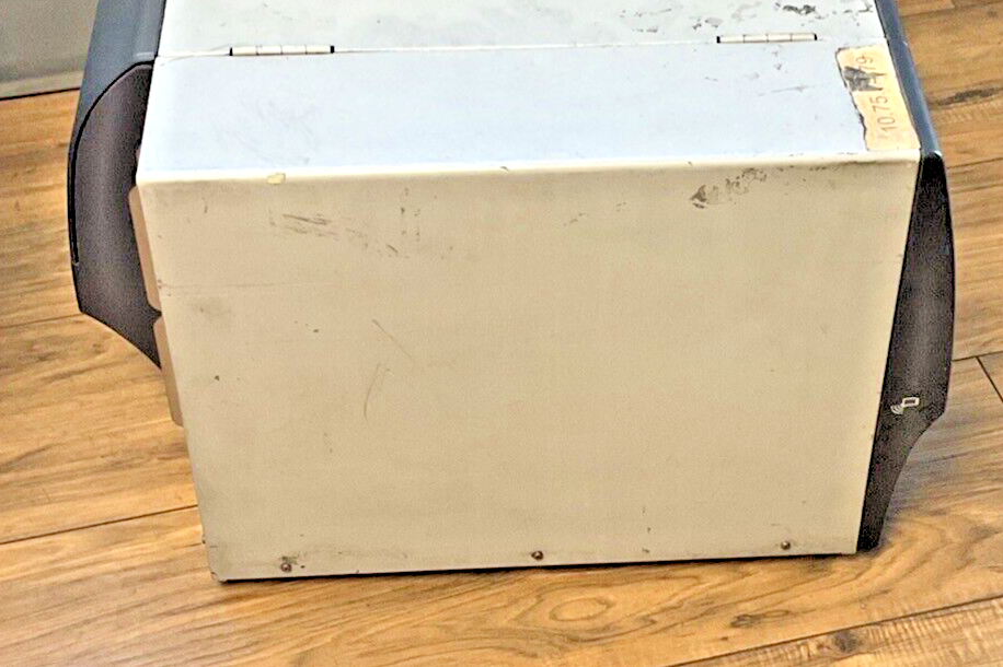 ZEBRA ZT420 THERMAL LABEL PRINTER 240V ZT42062-T010000Z6