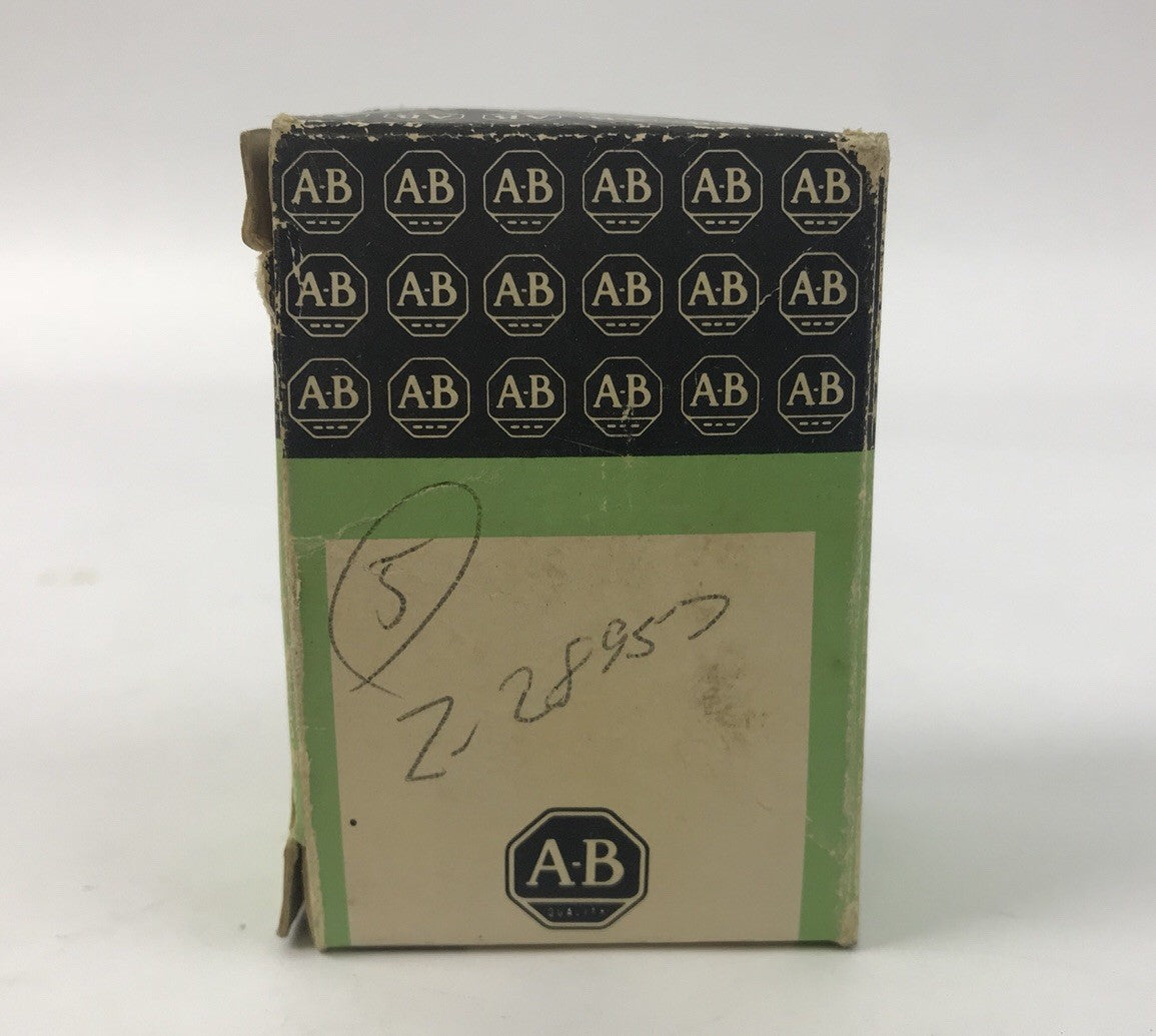 ALLEN-BRADLEY Z-28957, Z28957, CLAMP PIN W/ NUT, (LOT OF 5), NEW0