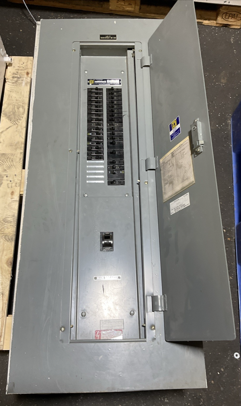 SQUARE D MSC50TS BREAKER PANELBOARD TYPE 1 SER E1 200A 120/240V 150AMP MAIN7
