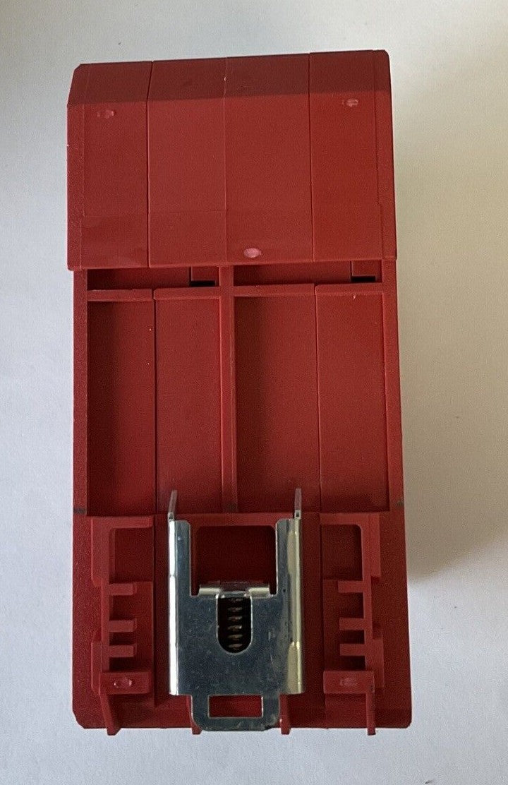 ALLEN BRADLEY 440R-M23088 SAFETY RELAY SER.B 24VAC/DC 50/60HZ 4